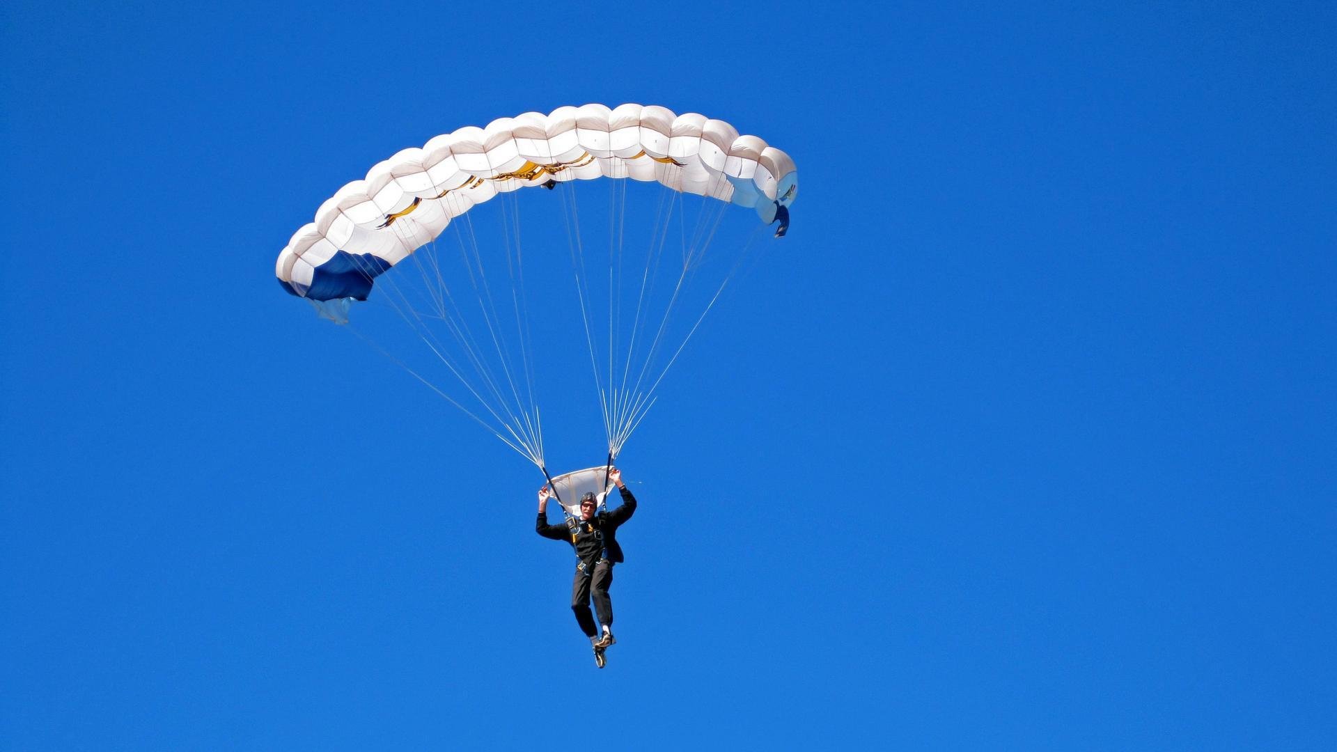 华体会体育官方-传奇球员的“幕后故事”：他们的成功秘诀揭秘，十大传奇球员