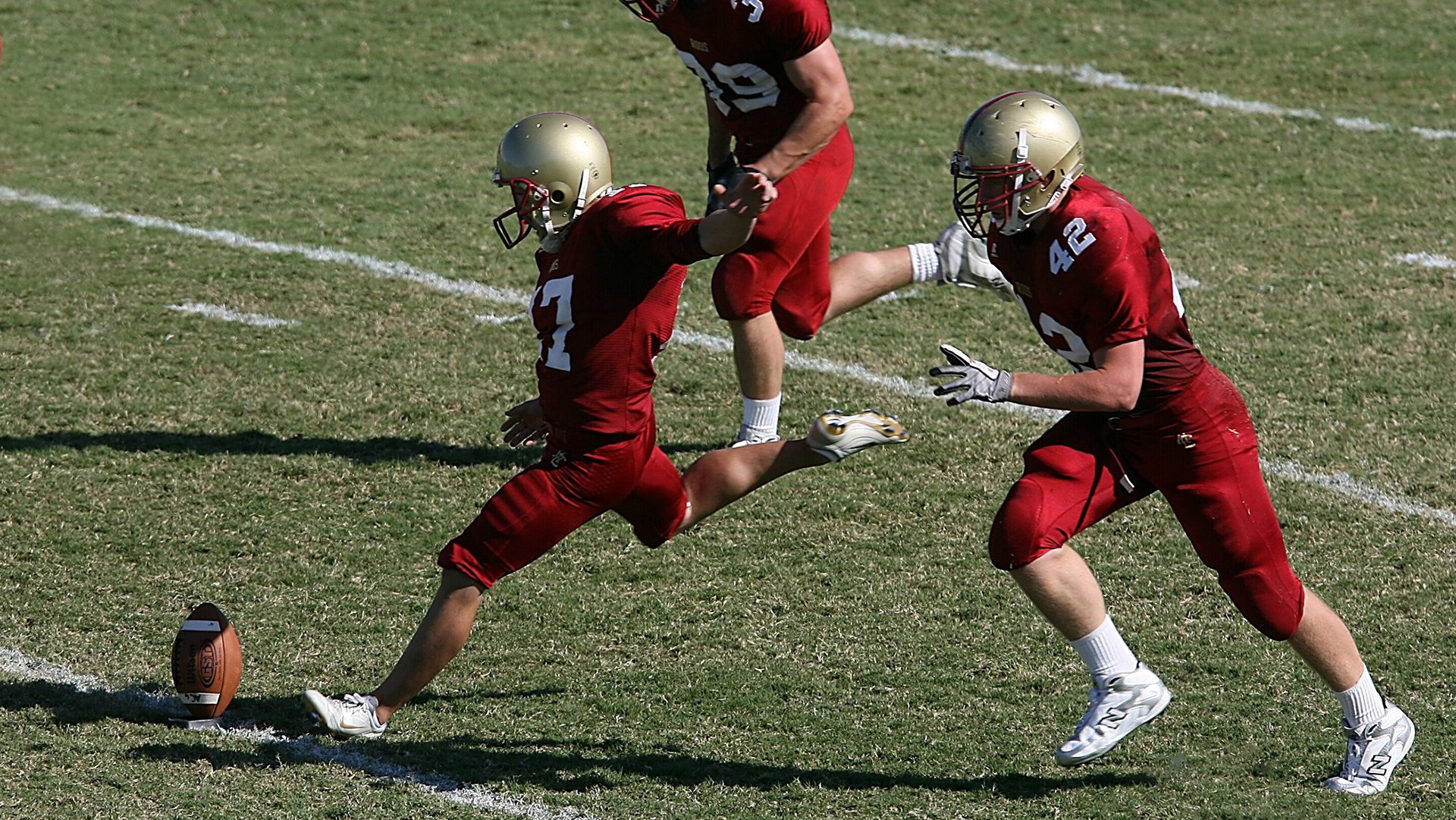 华体会官网-球场英雄！阿根廷前锋戴帽，球场英雄!阿根廷前锋戴帽是谁