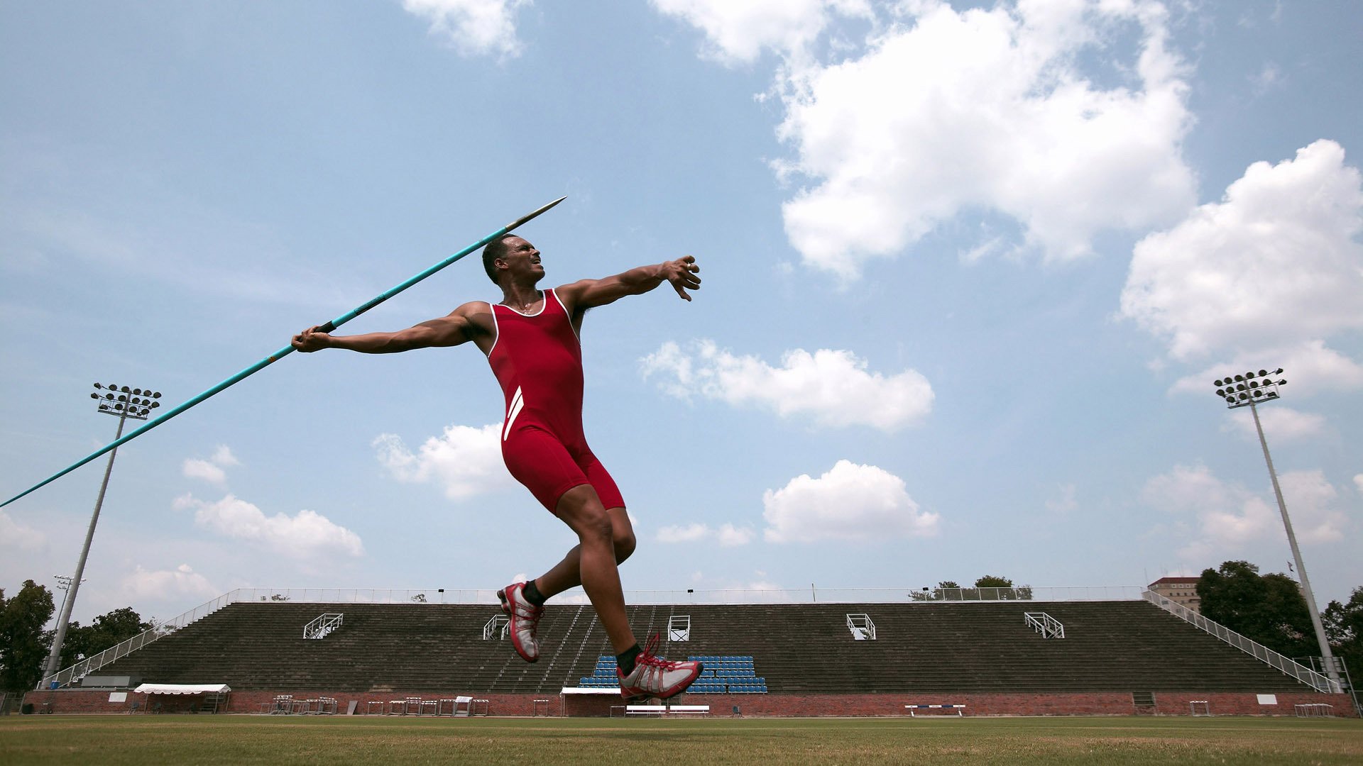 足球裁判员选拔进入校园推广阶段,足球裁判员入场程序